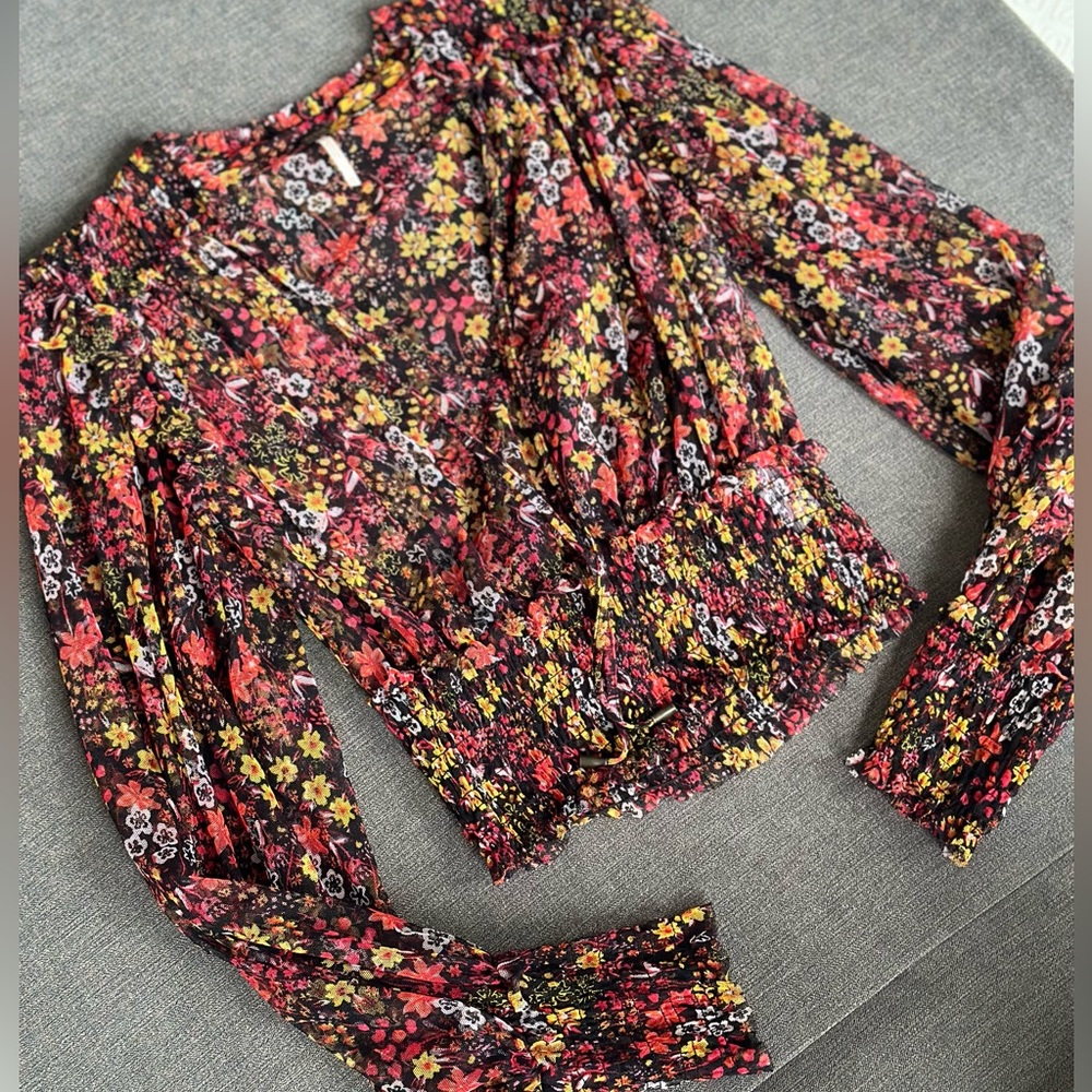 Free people top (size:XS) - Picture 2 of 3